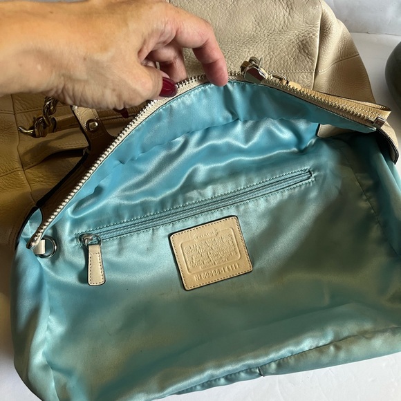 COACH pebbled leather Madison shoulder bag - Picture 10 of 12